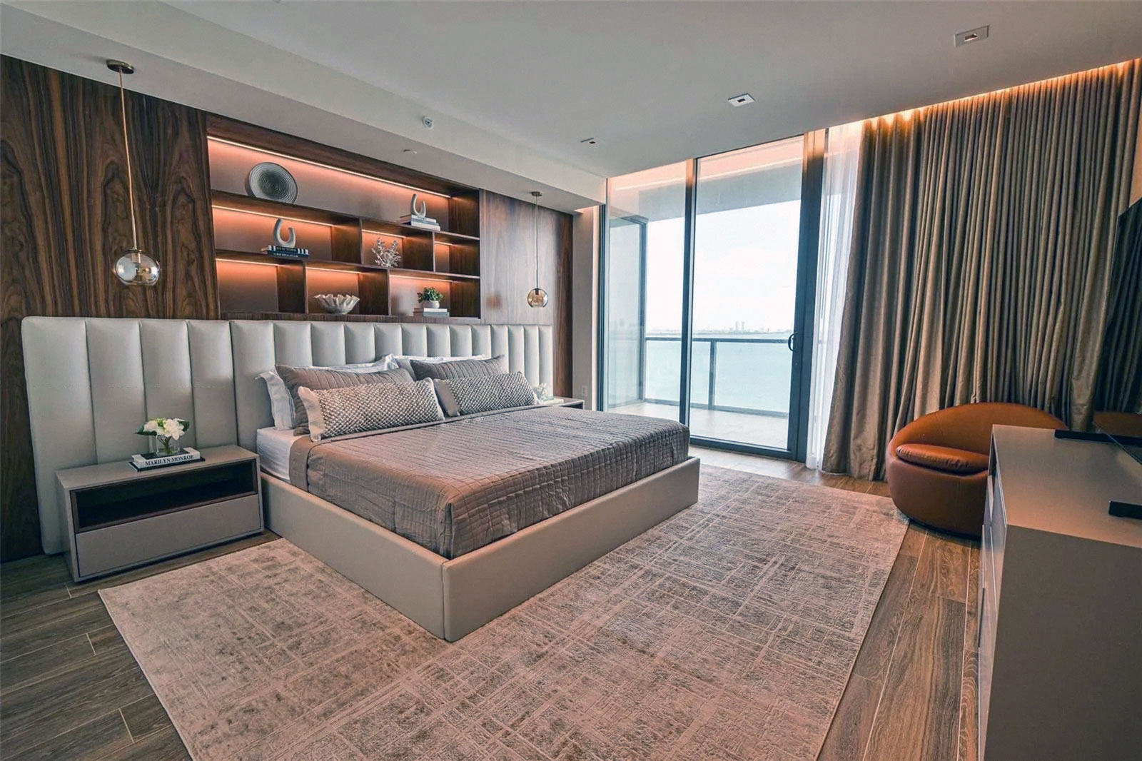 Biscayne Bay Stunning Views 3-Bedroom Apartment