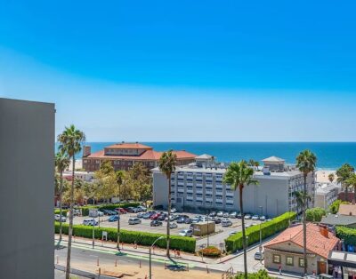 Santa Monica Two Bedroom Apartment With Amazing Views
